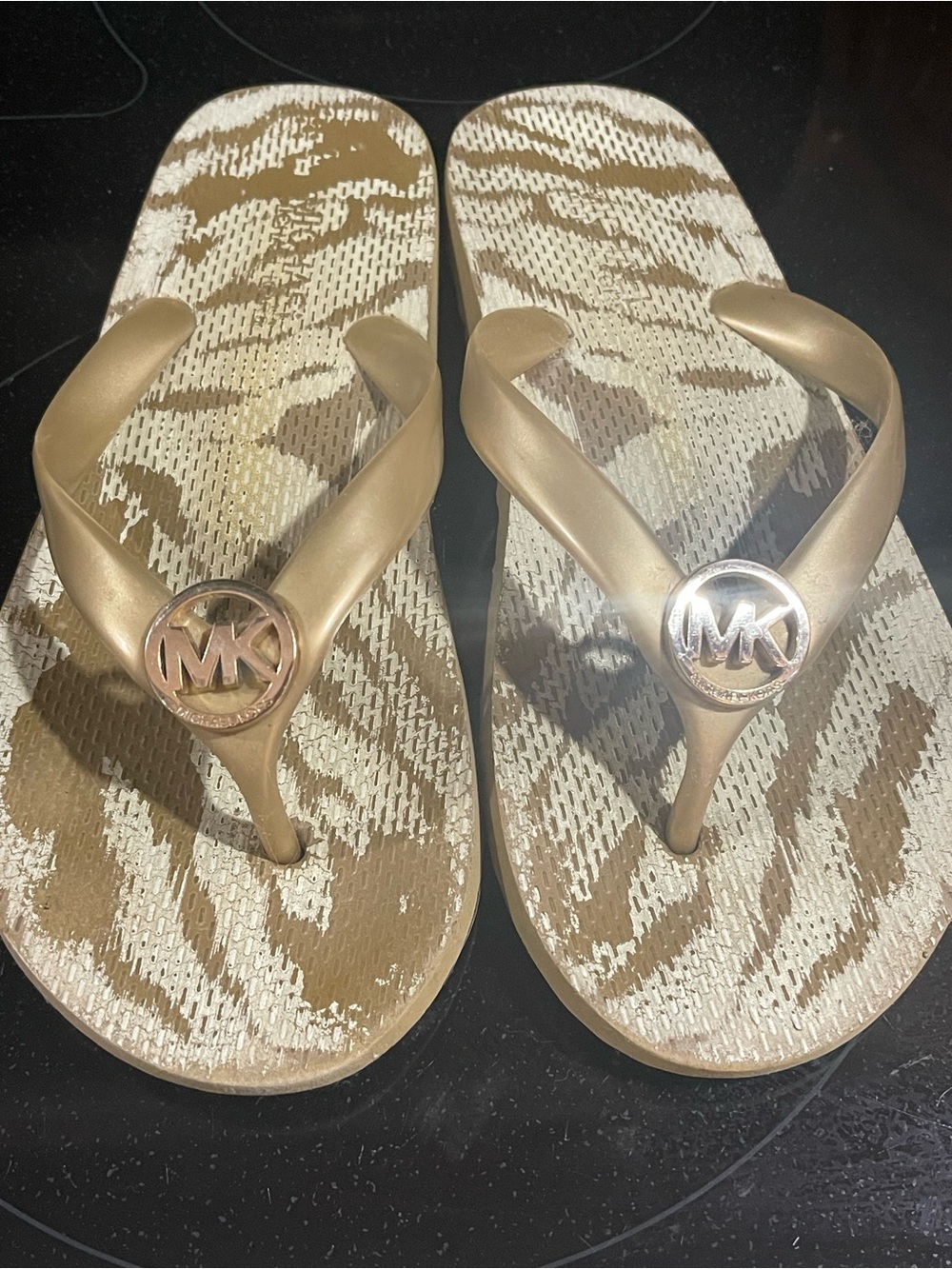 Michael Kors Logo Print Flip Flop Sandals Preloved Womens Size 5/6